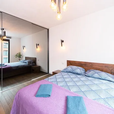 Szlak 50 With Private Garage P4you Pl Krakov
